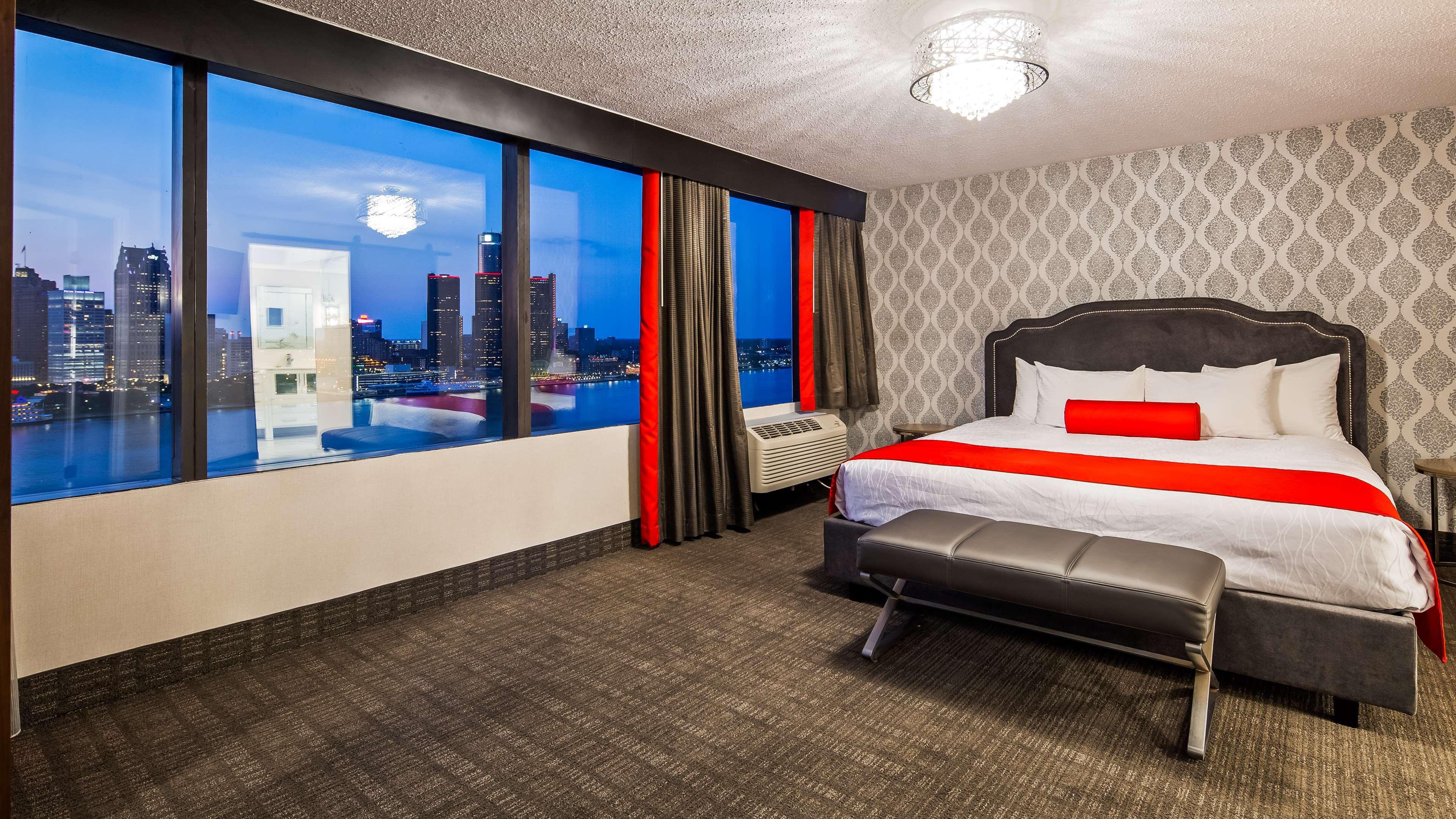 Best Western Plus Waterfront Hotel Виндзор Экстерьер фото