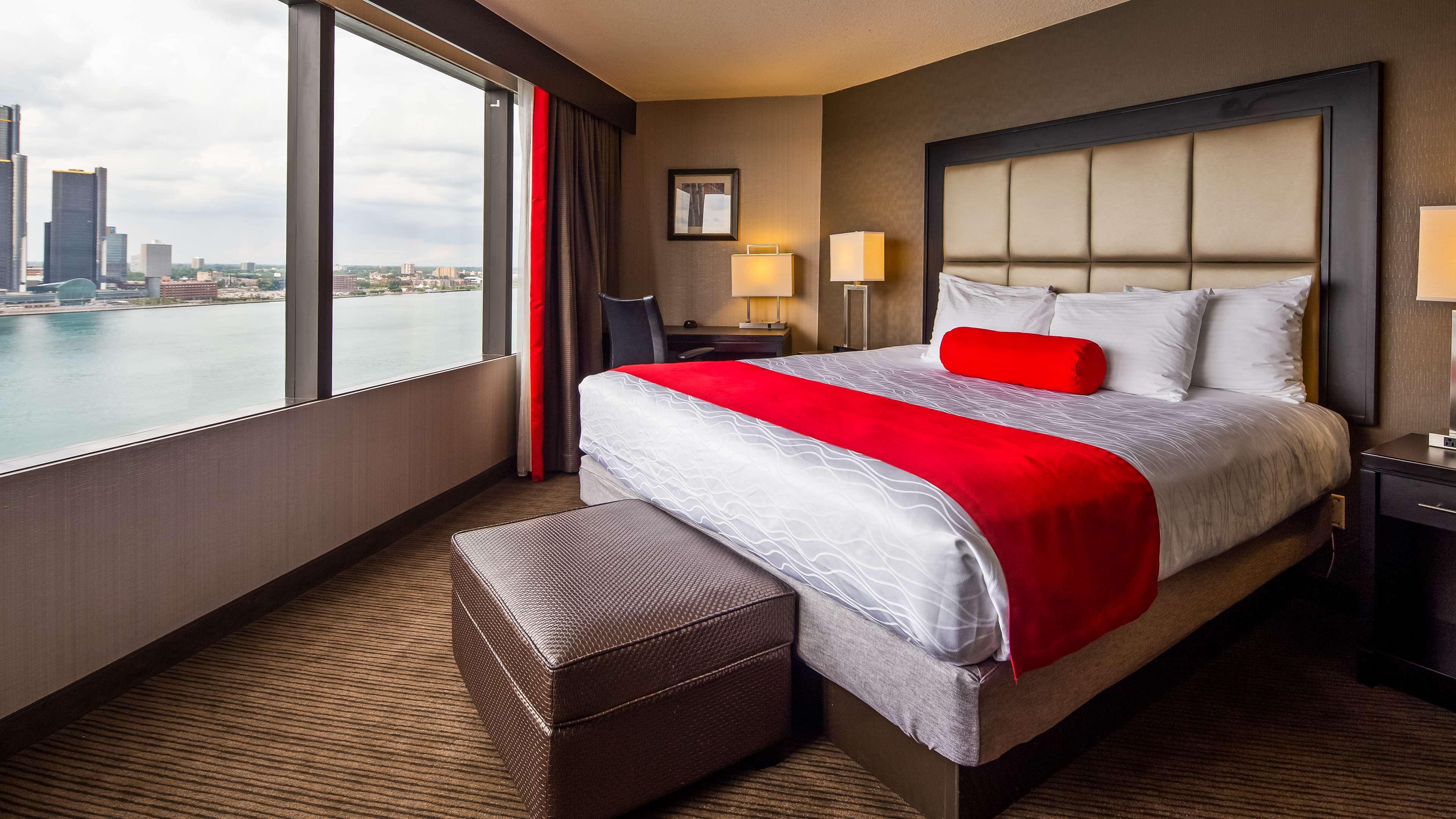 Best Western Plus Waterfront Hotel Виндзор Экстерьер фото