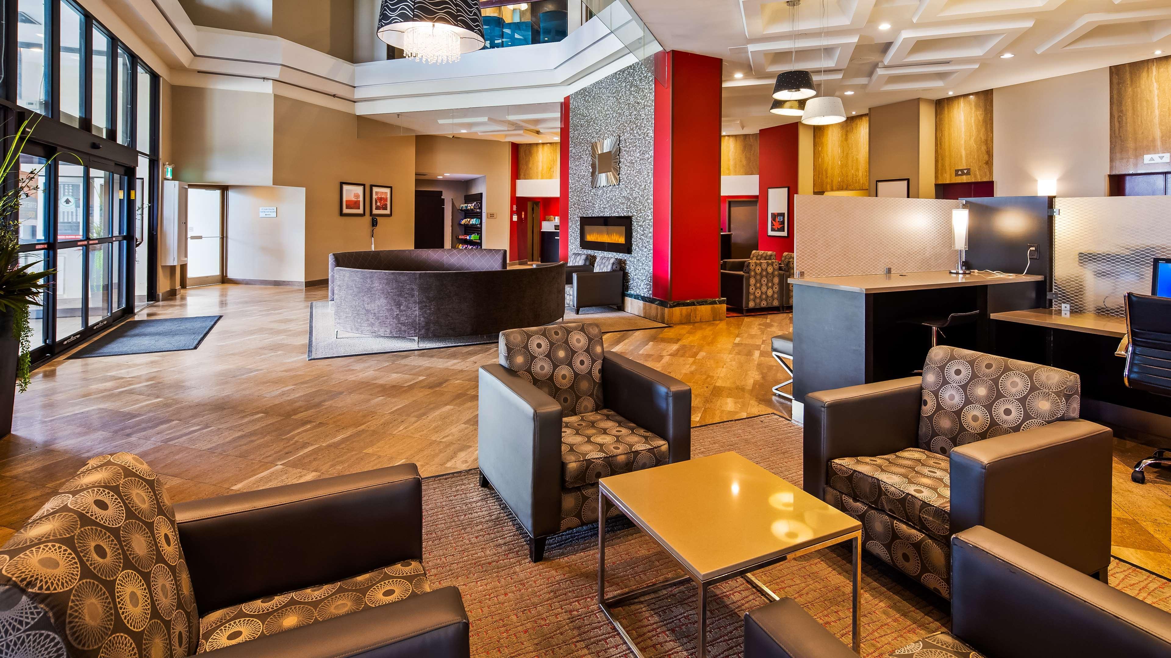 Best Western Plus Waterfront Hotel Виндзор Экстерьер фото