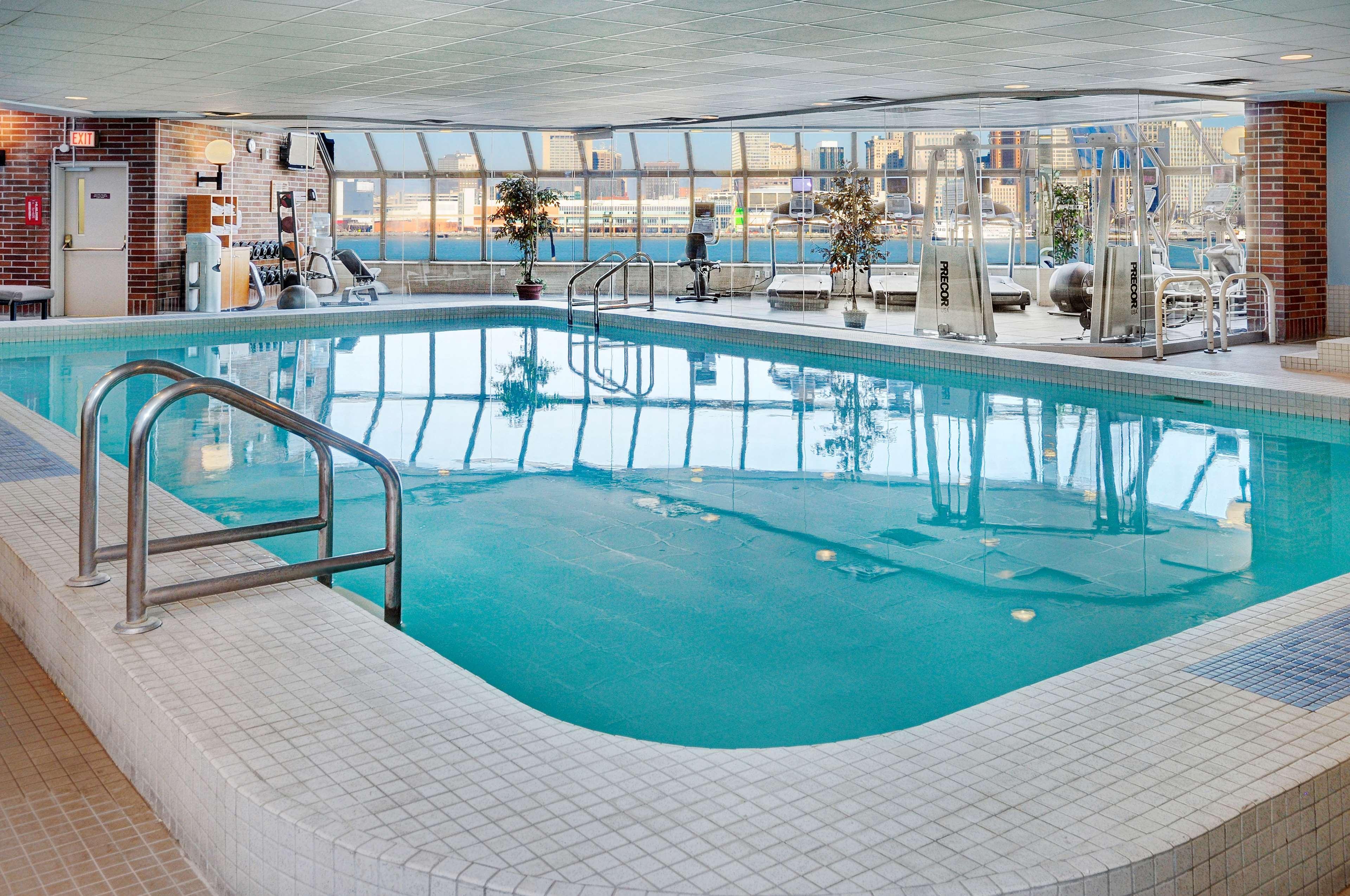 Best Western Plus Waterfront Hotel Виндзор Экстерьер фото