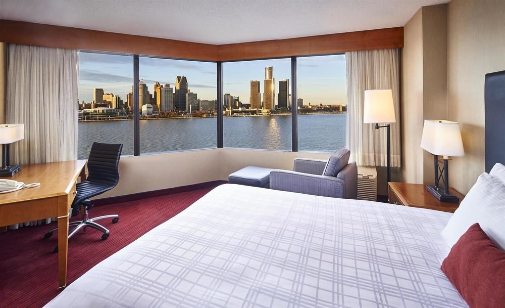Best Western Plus Waterfront Hotel Виндзор Экстерьер фото